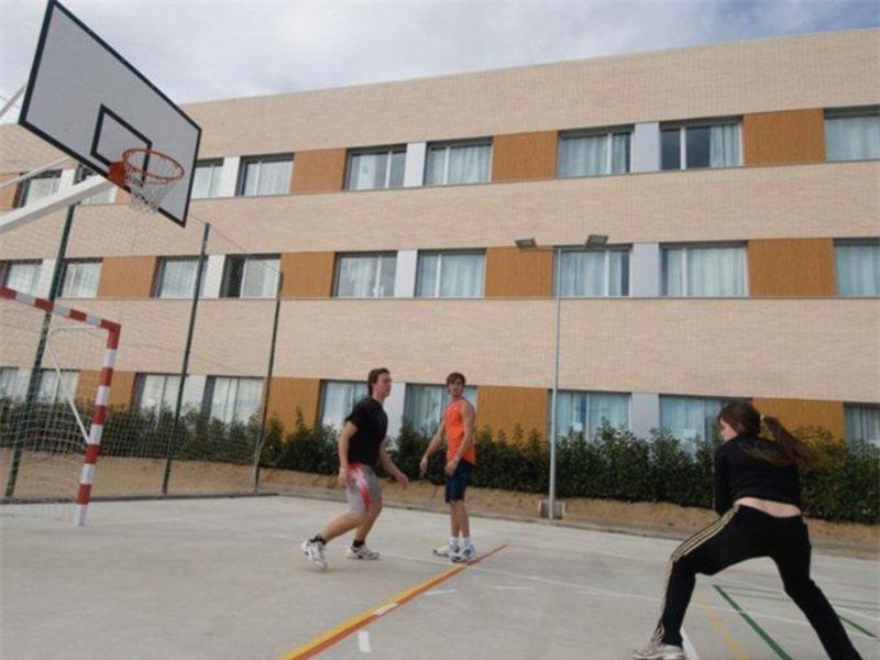 Agora Bcn. Residencia Universitaria Internacional Barcelona Bagian luar foto